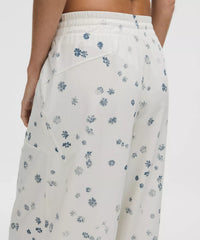 lululemon Women's Swift Mid-Rise Wide-Leg Pant