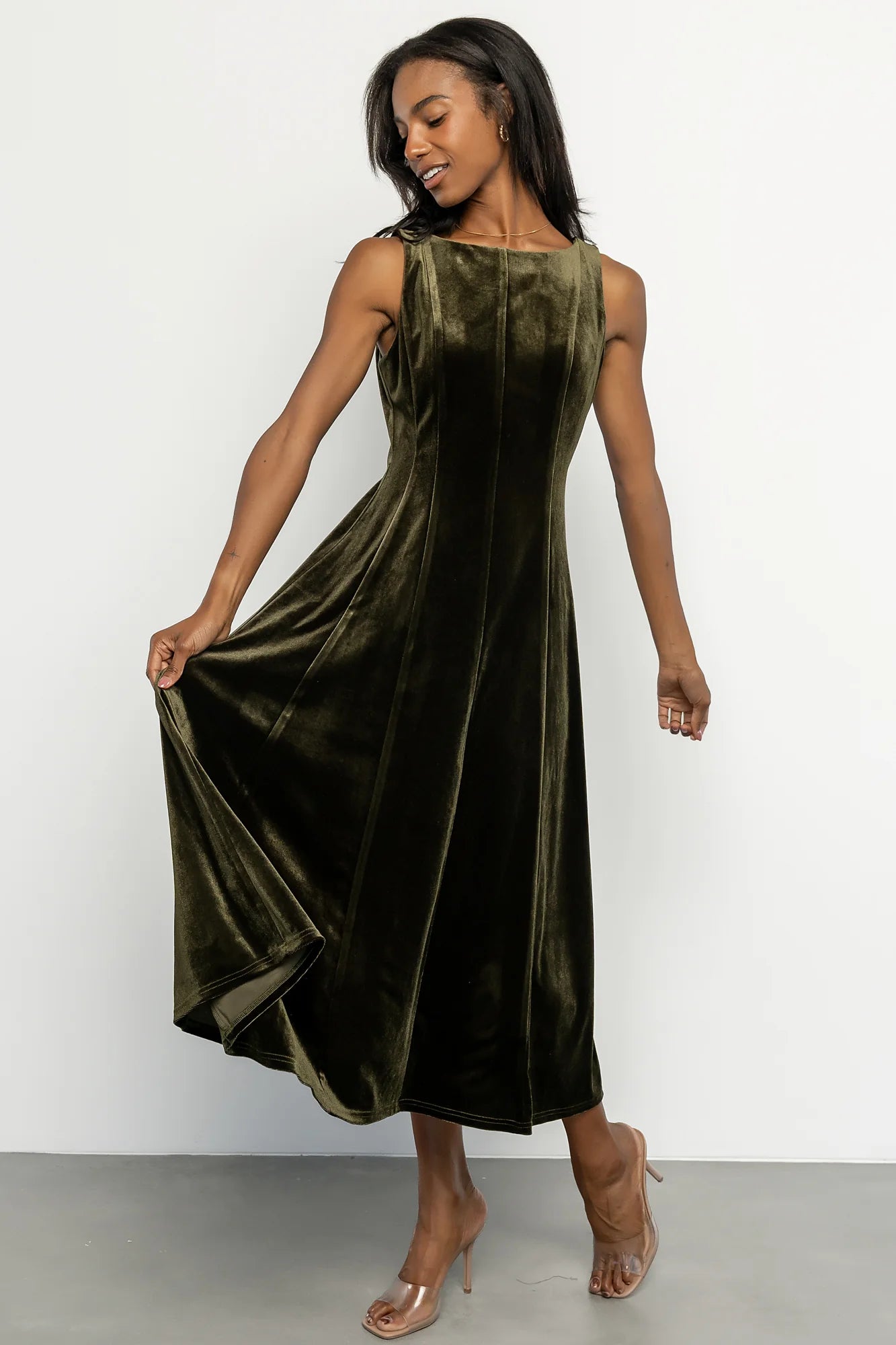 Annika Velvet Midi Dress | Olive