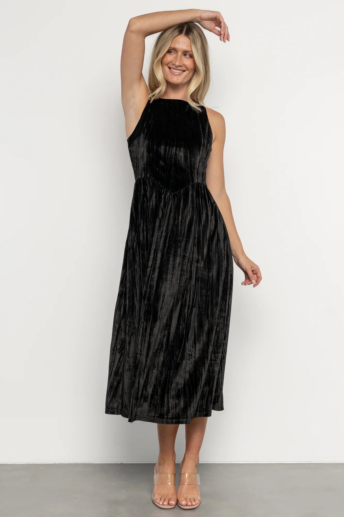 Octavia Velvet Midi Dress | Black