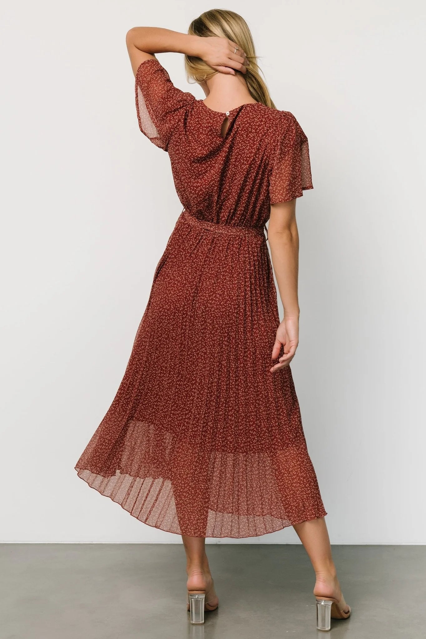 Prim Pleated Dress | Dark Rust