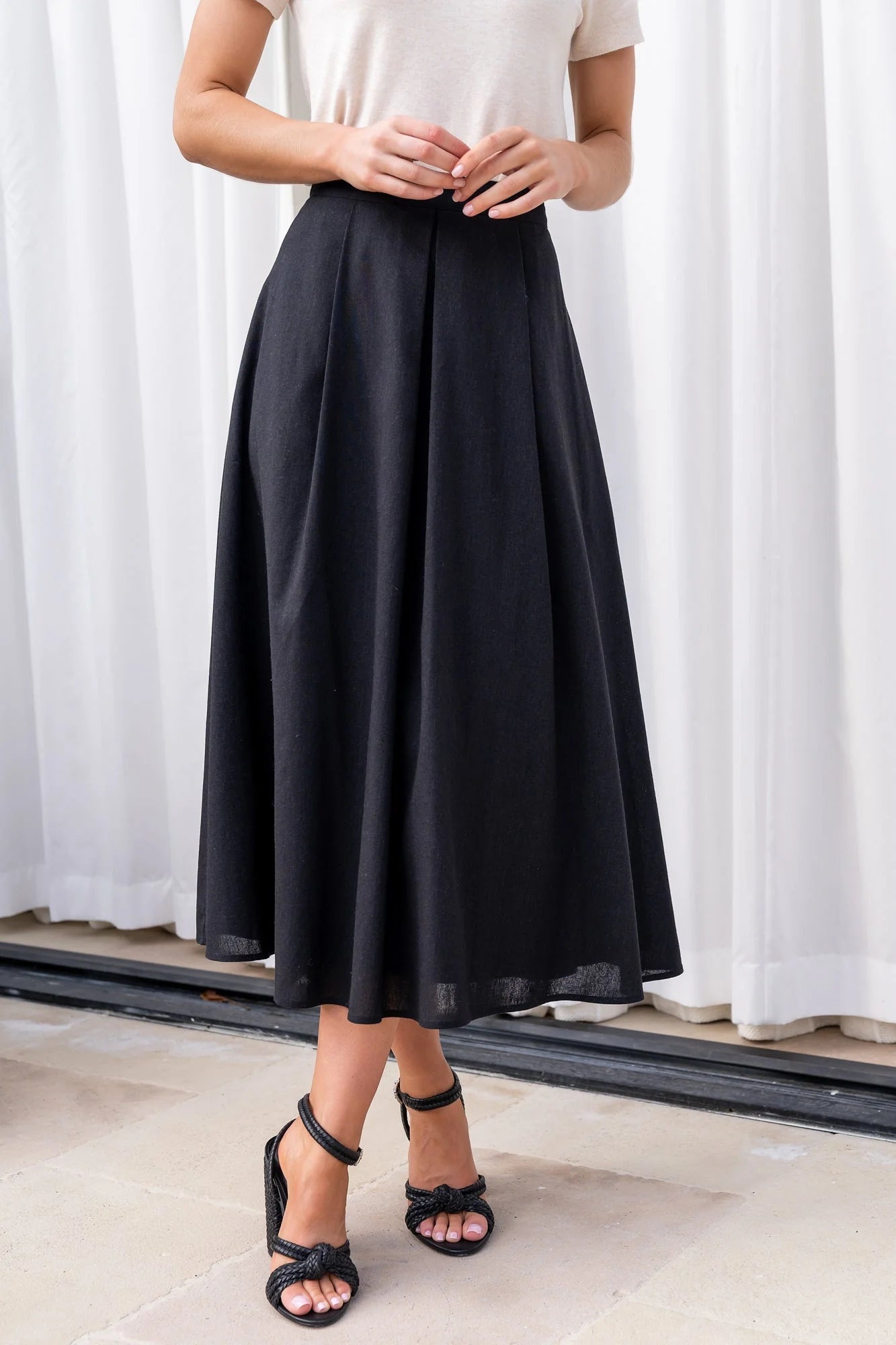 Katie Pleated Midi Skirt | Black