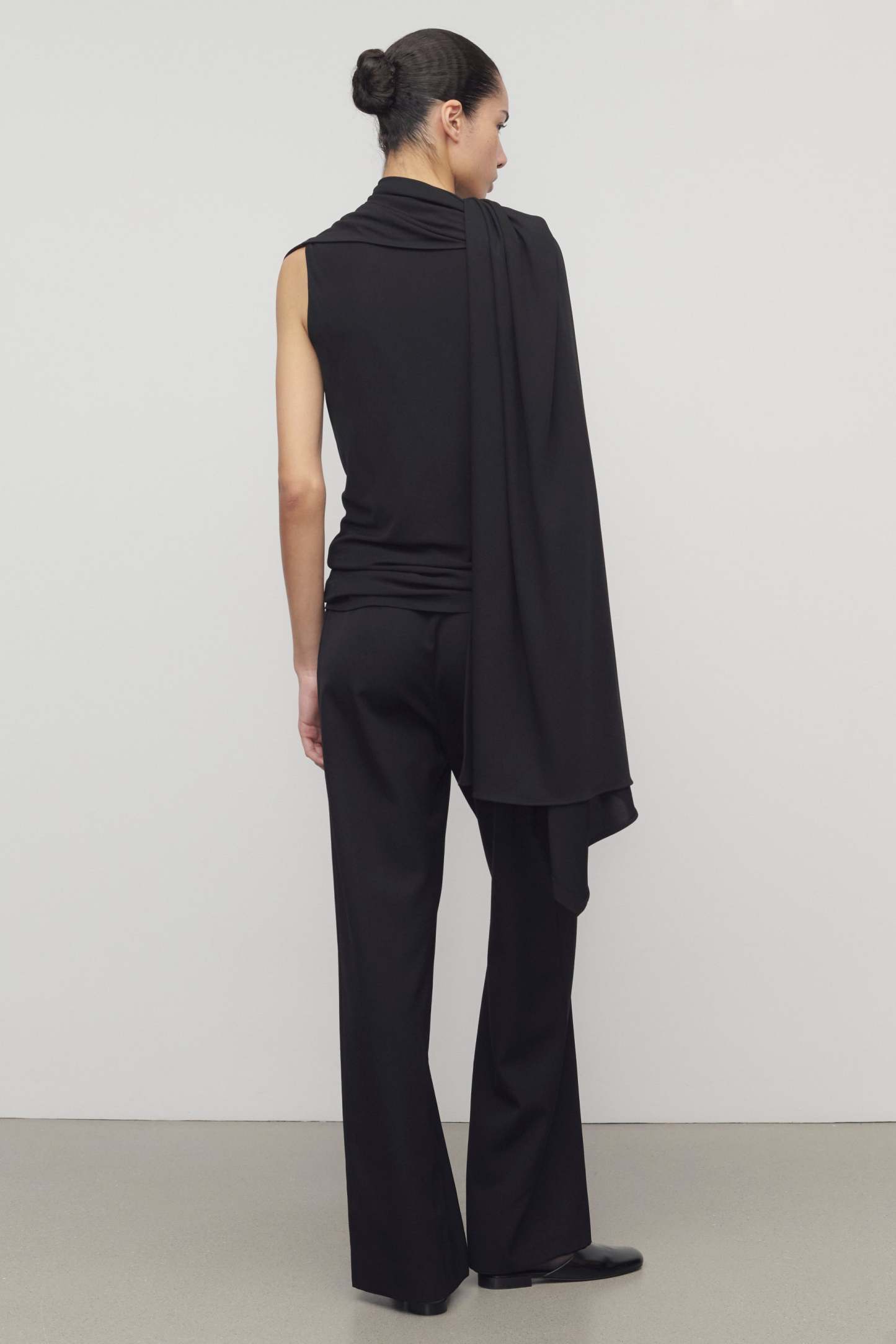 Roger Pant in Silk