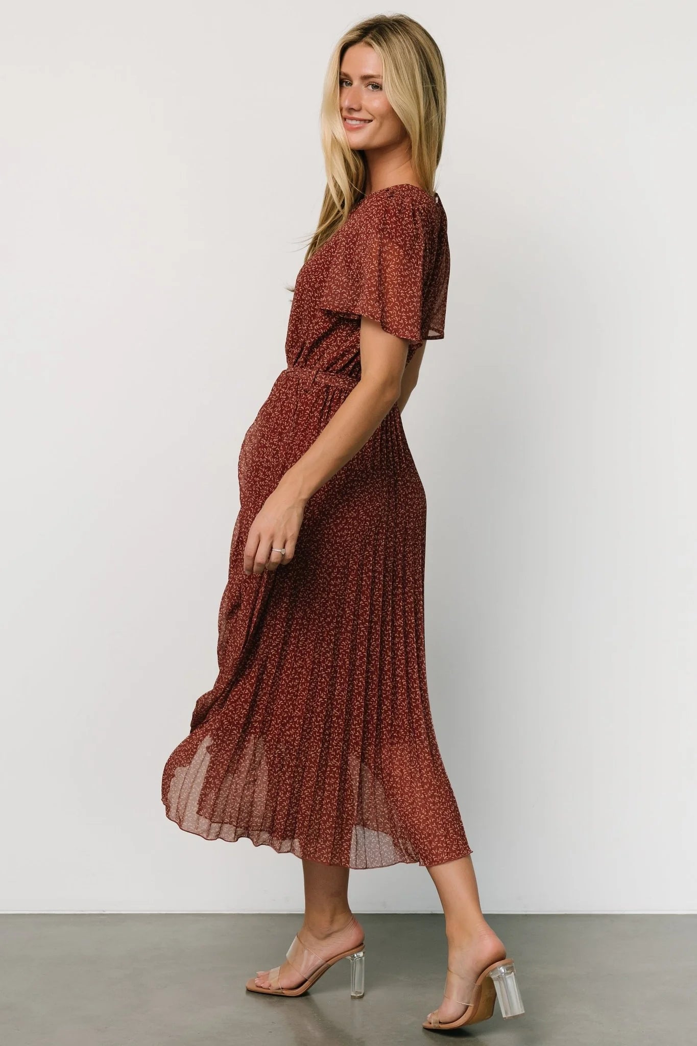 Prim Pleated Dress | Dark Rust