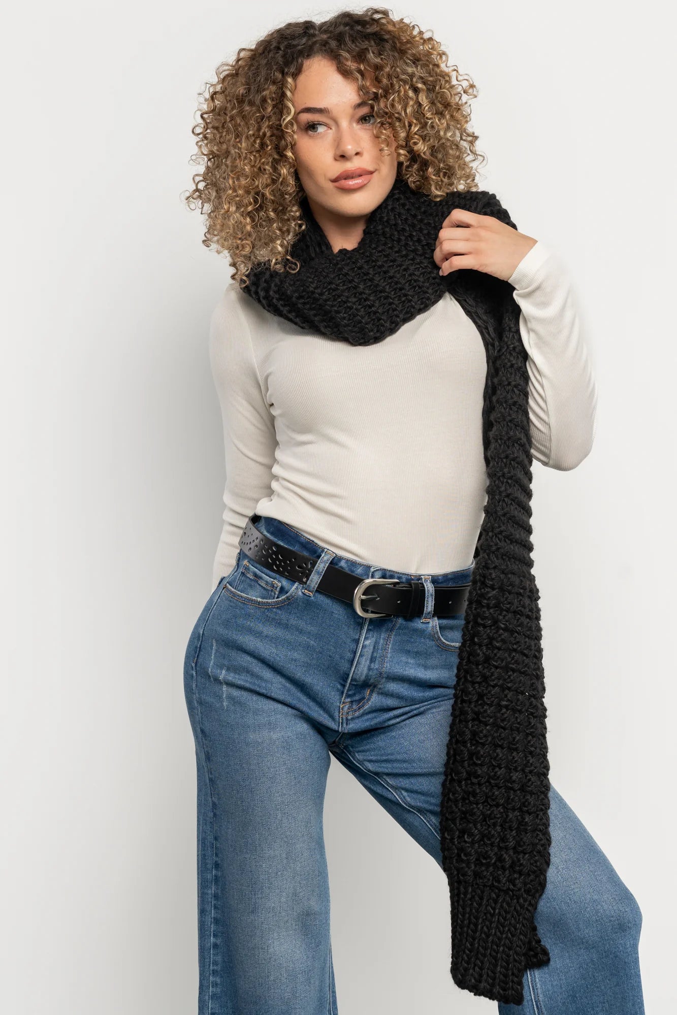 Sarah Chunky Knit Scarf | Black