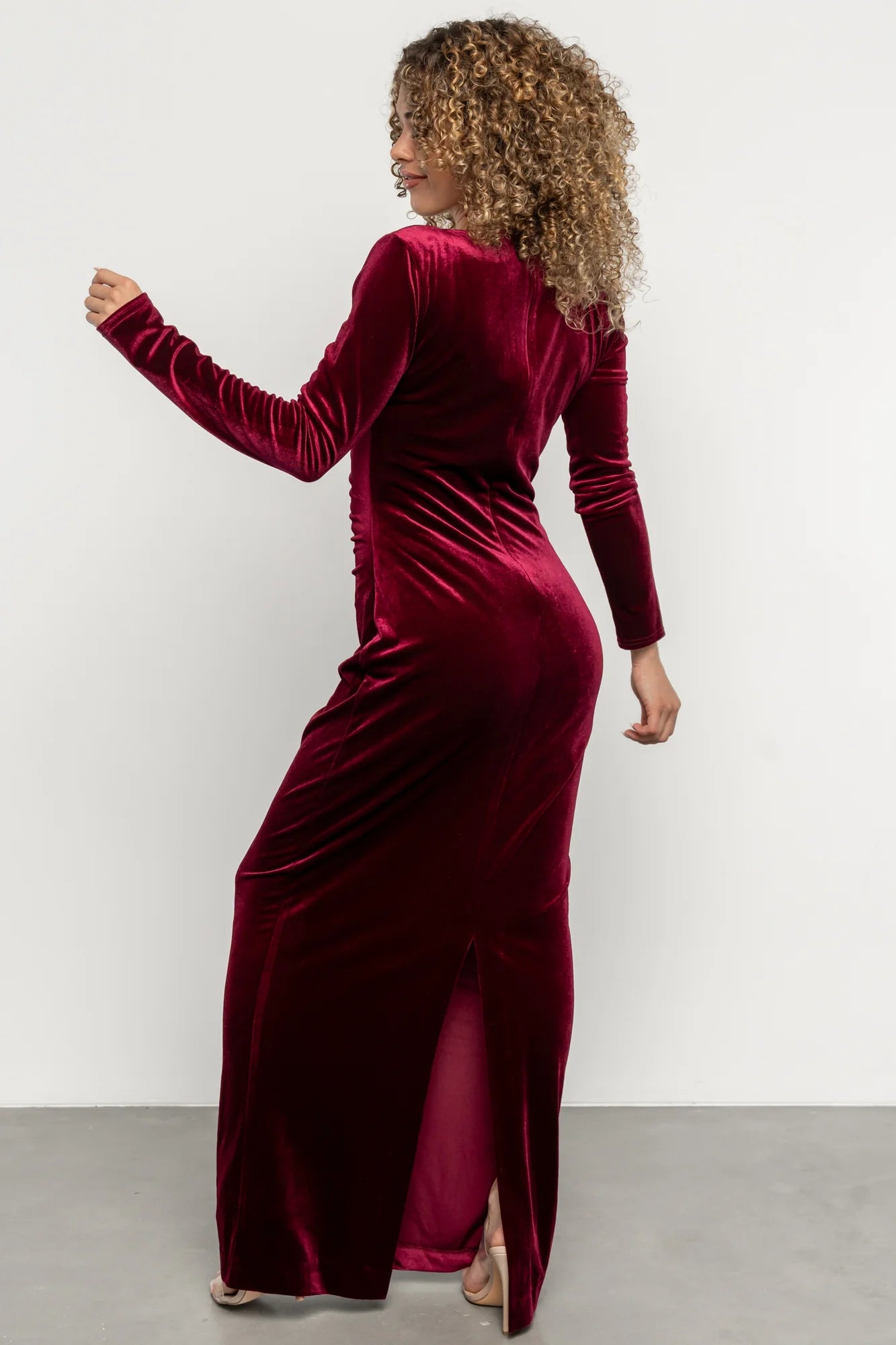 Kourtney Velvet Maxi Dress | Wine