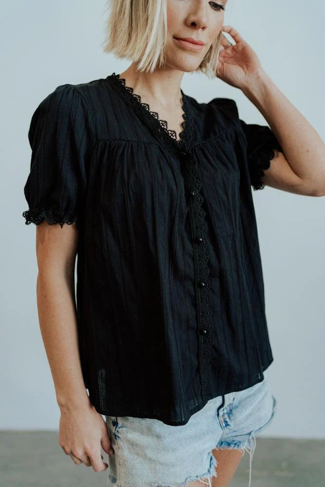 Sloane Button Top | Black