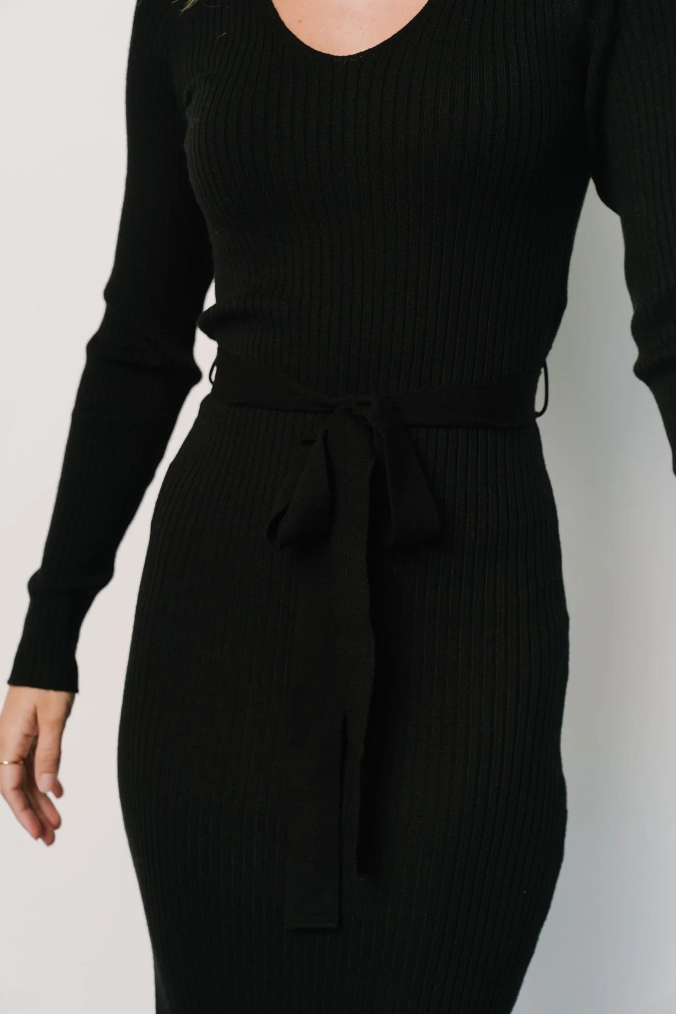 Blayne Ribbed Midi Dress | Black