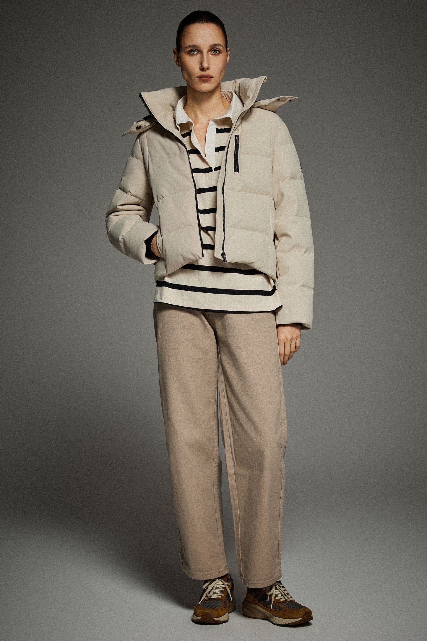 CityForm Short Detachable Hood Down Jacket