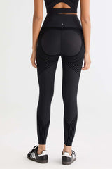 FlexSeam™ High-Waisted Signature 7/8 Leggings